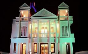 Royal Windsor Hotel